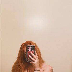 Meet your Posher, Avery